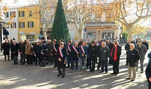 2013 12 05 DECEMBRE c PLAN DE CUQUES CEREMONIE MONUMENT AUX MORTS (5)